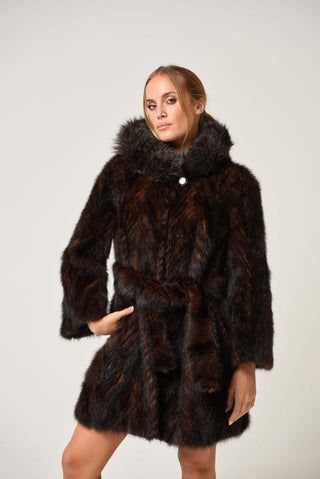 Visone con collo in volpe 272