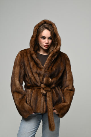 Visone cappuccio e cintura 1008