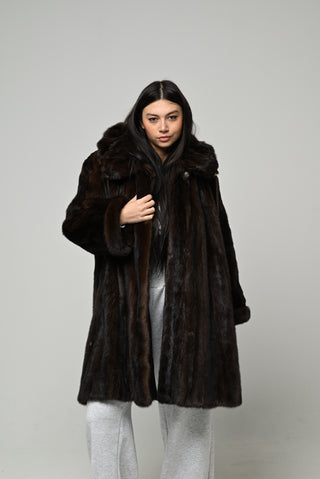 Visone con cappuccio 1575