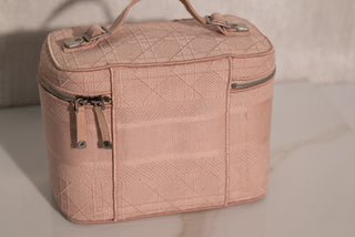 CHRISTIAN DIOR
Beauty case Diortravel