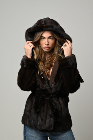 Visone cappuccio e cintura 1425